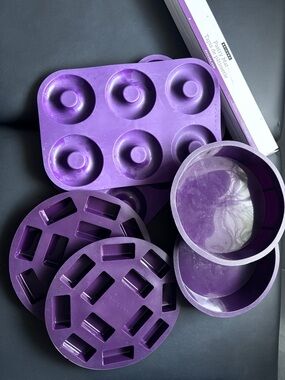 Purple Silicone Pans